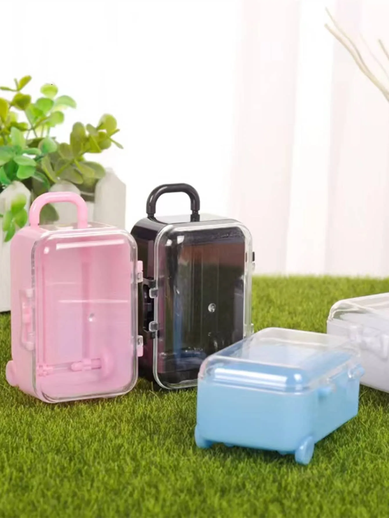 1pc Mini Suitcase Shaped Random Eraser Storage Box