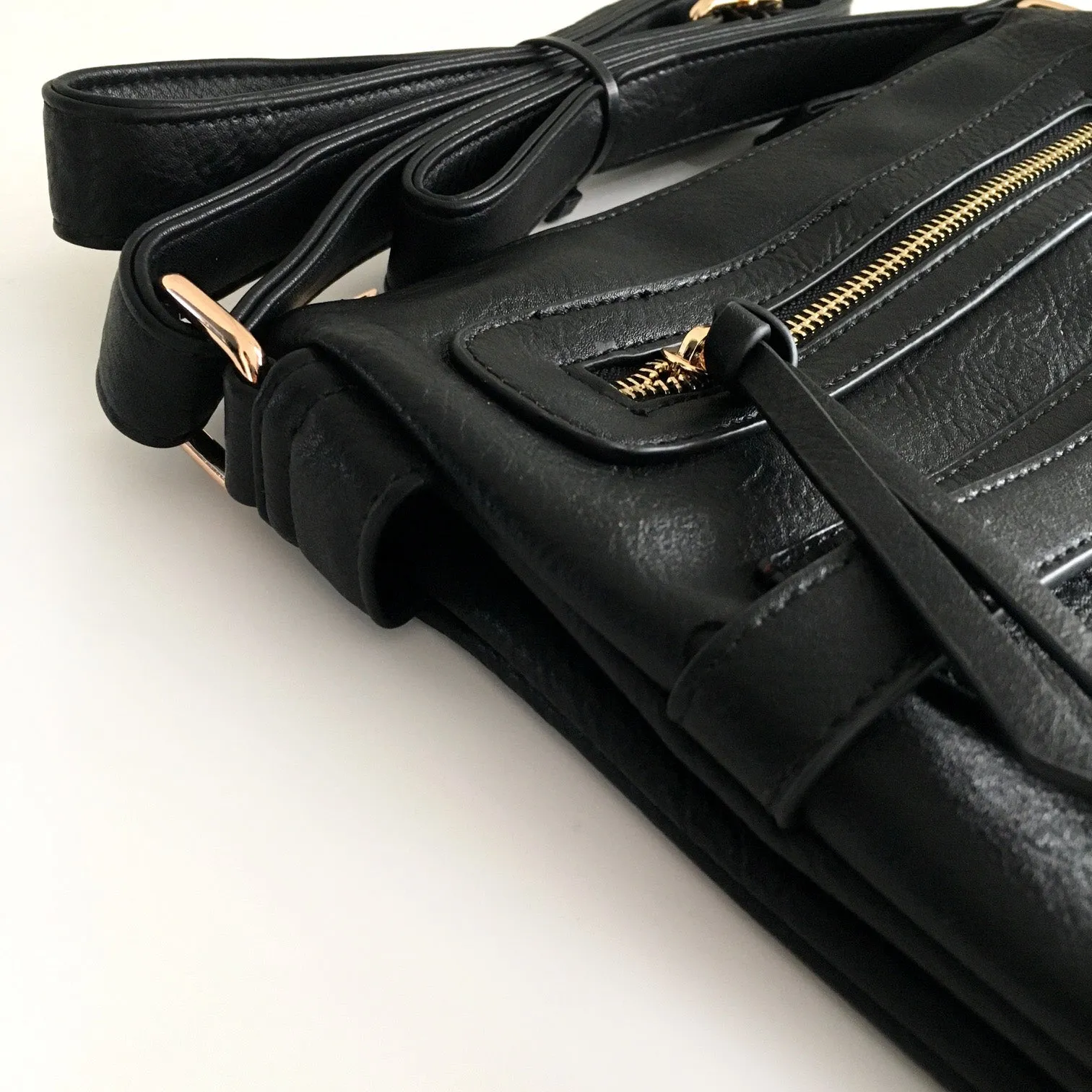 BLACK MULTI COMPARTMENT CROSS BODY SHOULDER BAG