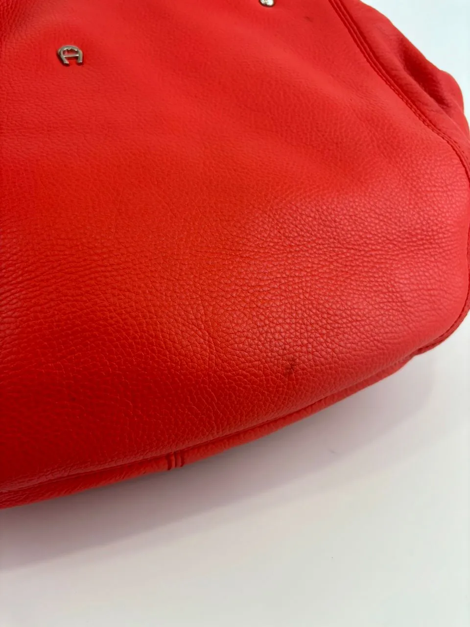 Carre Soft City Red Shoulder Bag