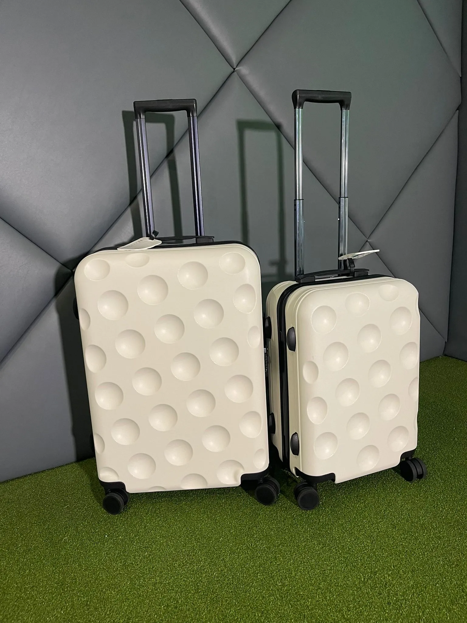 Golfbays 4 Wheel Hard Medium Suitcase - Golf Ball Design