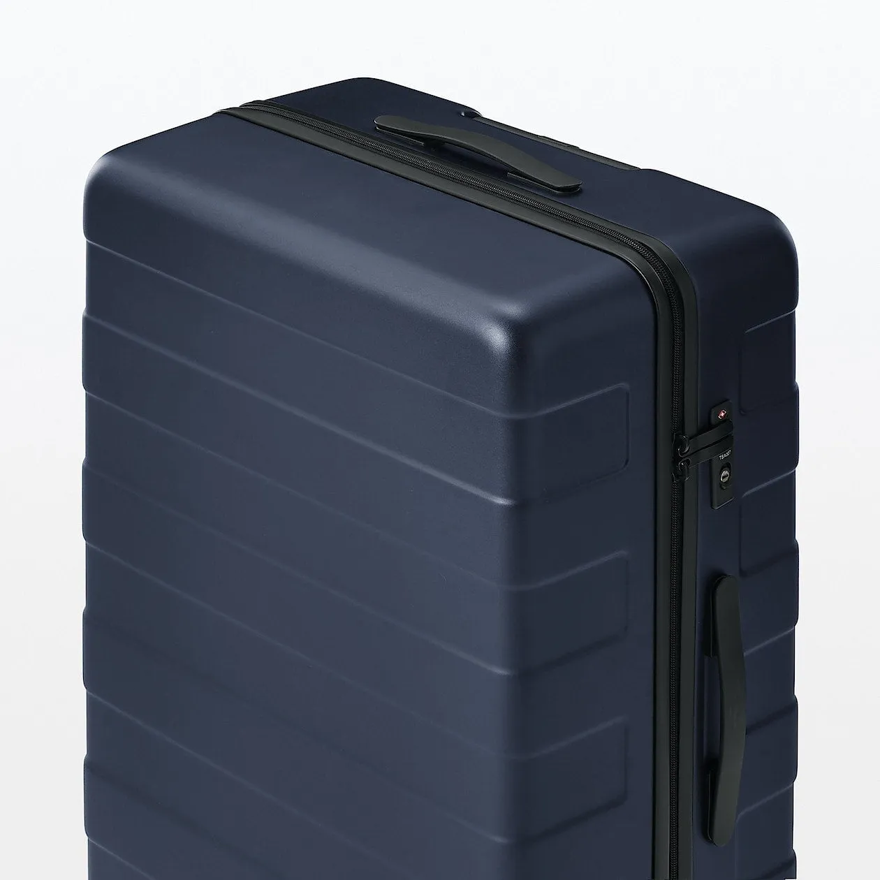 Hard Shell Suitcase - 105L (77cm)