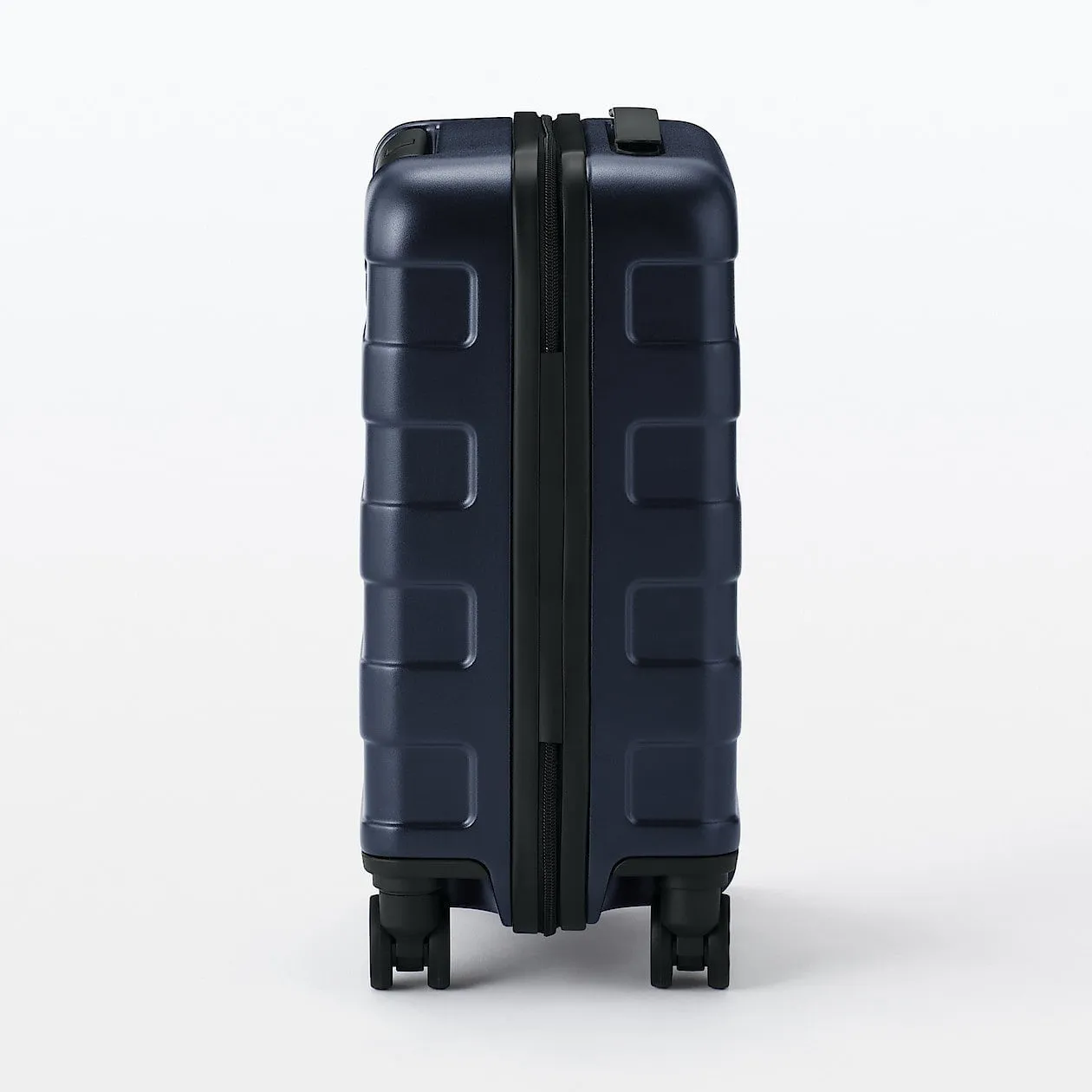 Hard Shell Suitcase - 20L (47cm)