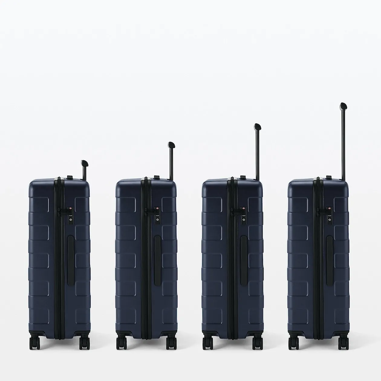 Hard Shell Suitcase - 75L (71.5cm)