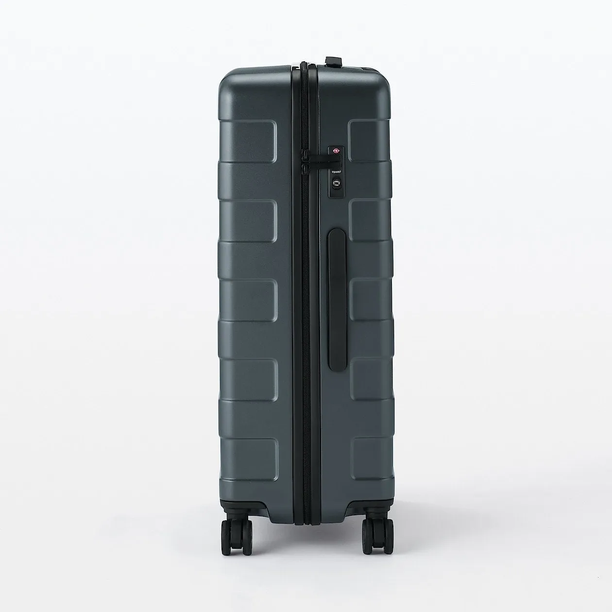 Hard Shell Suitcase - 75L (71.5cm)